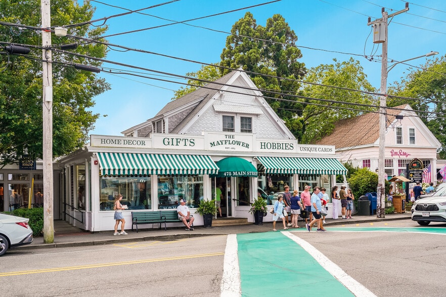 More Photos Of 196 Shore Rd, Chatham Hotel For Sale