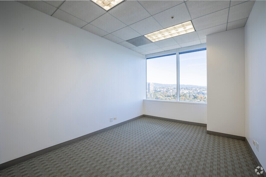 More Photos Of 1999 Harrison St, Oakland Coworking Space