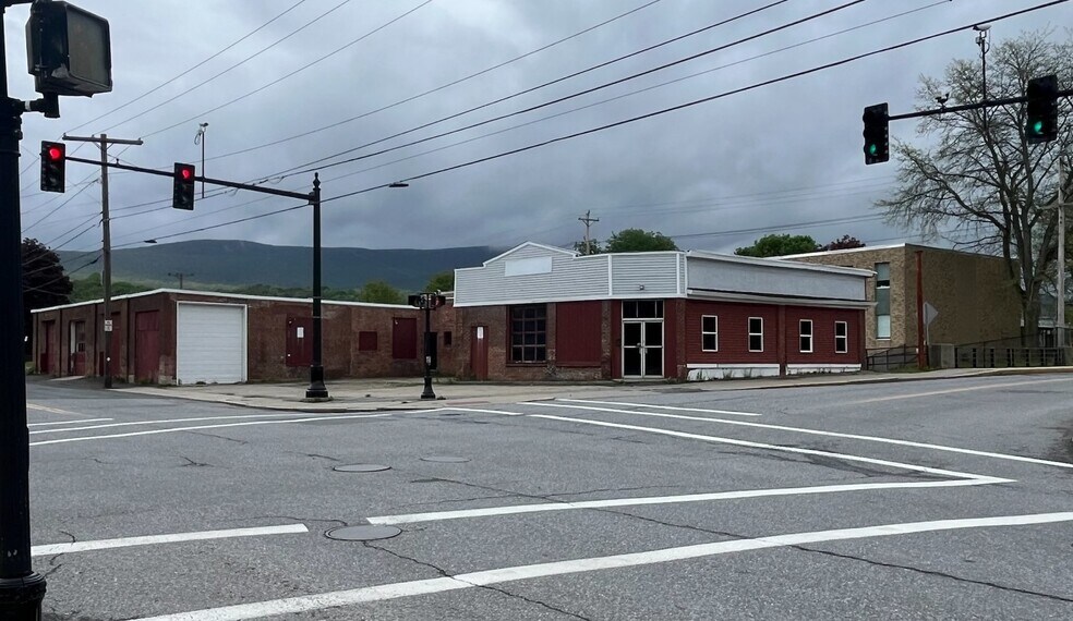 Primary Photo Of 156 River St, North Adams Flex For Lease