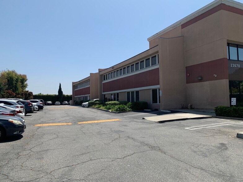 More Photos Of 23670 Hawthorne Blvd, Torrance Office For Lease