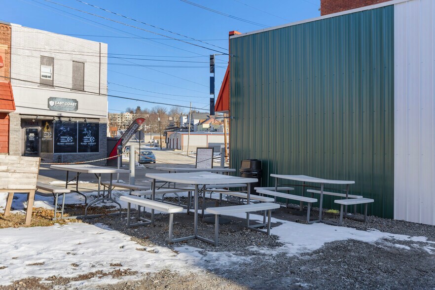 More Photos Of 114 E Lincoln Ave, Mc Donald Storefront For Lease