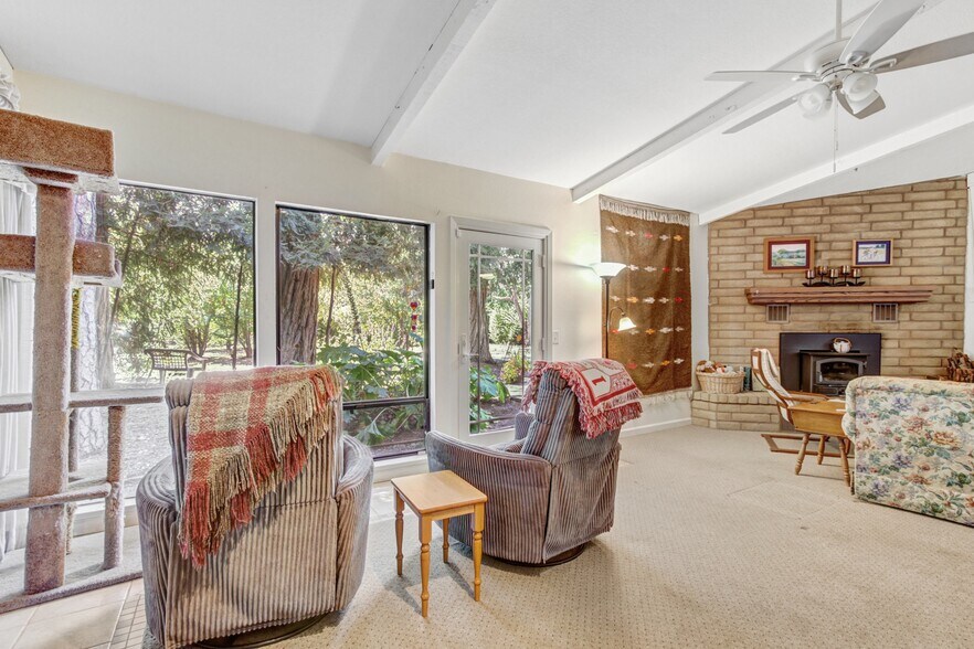 More Photos Of 4833 College Oak Dr, Sacramento Multifamily For Sale