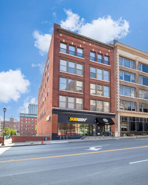 More Photos Of 905 Broadway Blvd, Kansas City Apartments For Sale