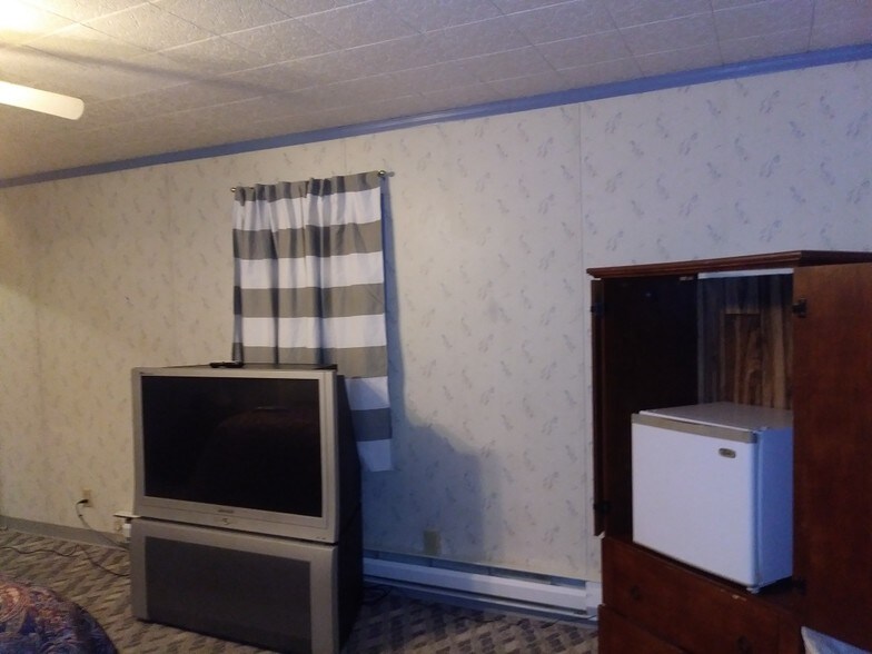 More Photos Of 1521 1st Ave NW, Great Falls Hotel For Sale
