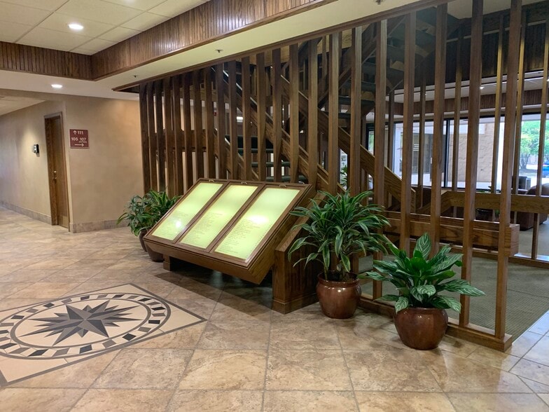 More Photos Of 1919 S 40th St, Lincoln Loft Creative Space For Sale