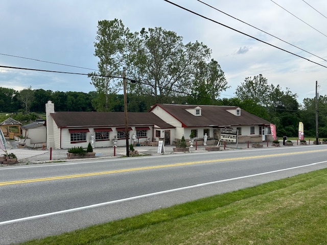 Primary Photo Of 6147 York Rd, Spring Grove Restaurant For Sale