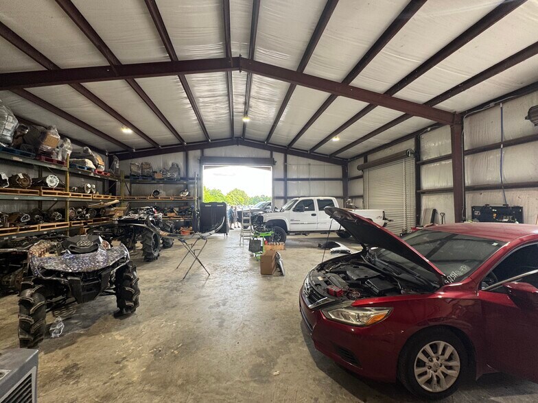 More Photos Of 7670 S Siwell Rd, Byram Warehouse For Sale