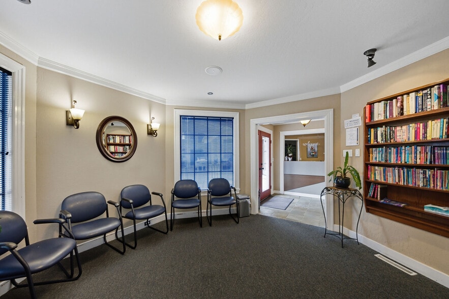 More Photos Of 1021 S El Camino Real, San Mateo Office For Sale