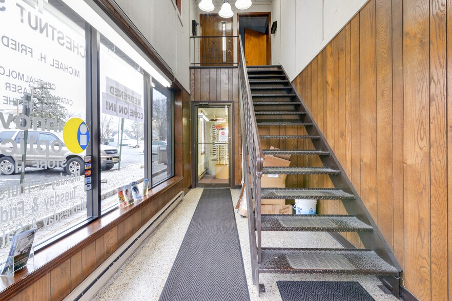 More Photos Of 127 Chestnut St, Roselle Park Storefront For Sale