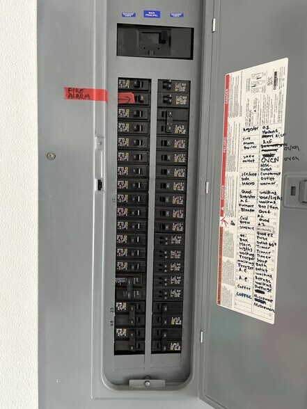 More Photos Of 4451 Austin Blvd, Island Park General Retail For Sale