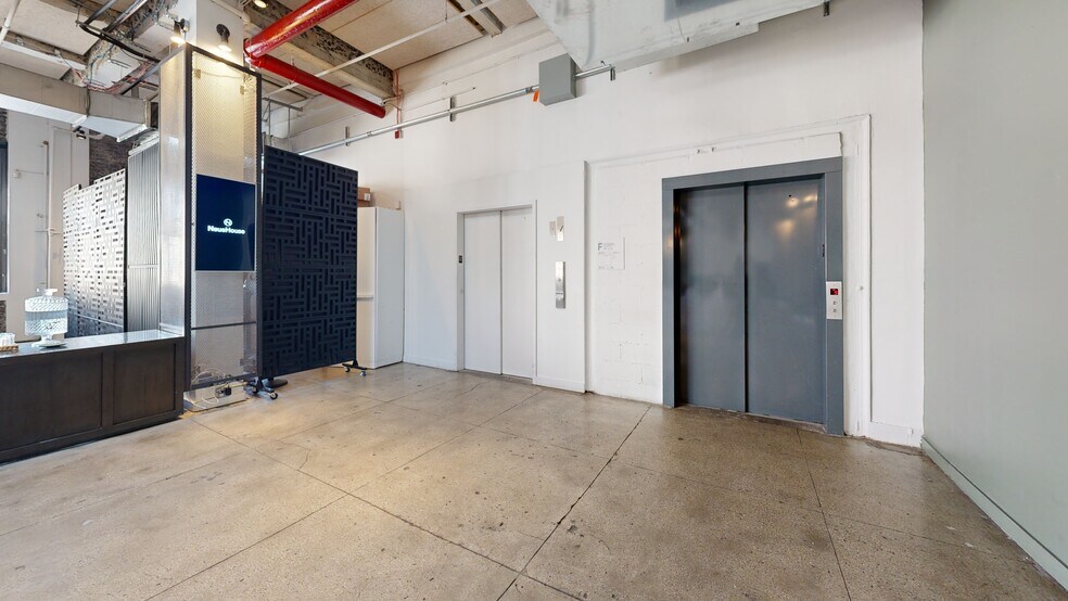 More Photos Of 110 E 25th St, New York Coworking Space