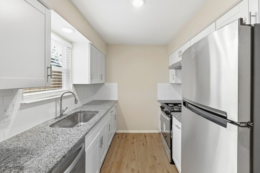 More Photos Of 6709 Wentworth Dr, Austin Apartments For Sale