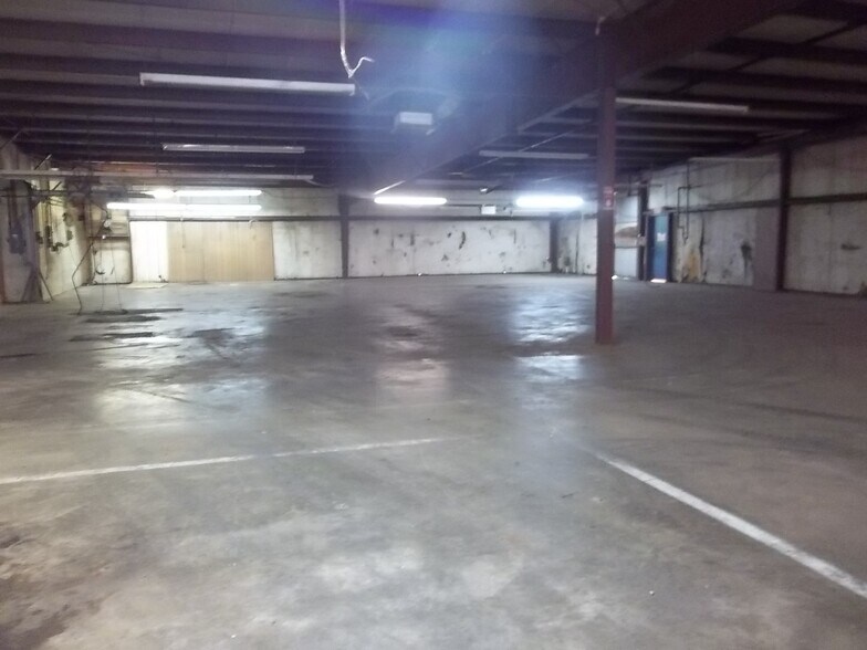 More Photos Of 1250 Tank Street, Neodesha Industrial For Sale