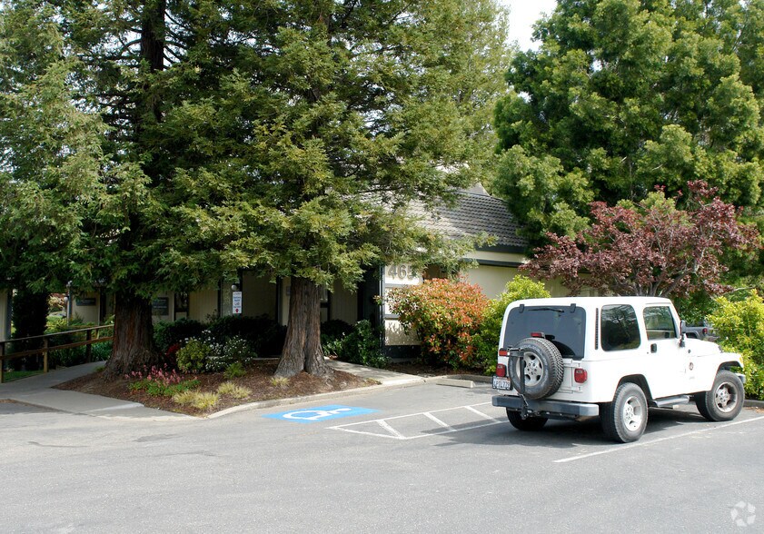 More Photos Of 465 March Ave, Healdsburg Medical For Sale