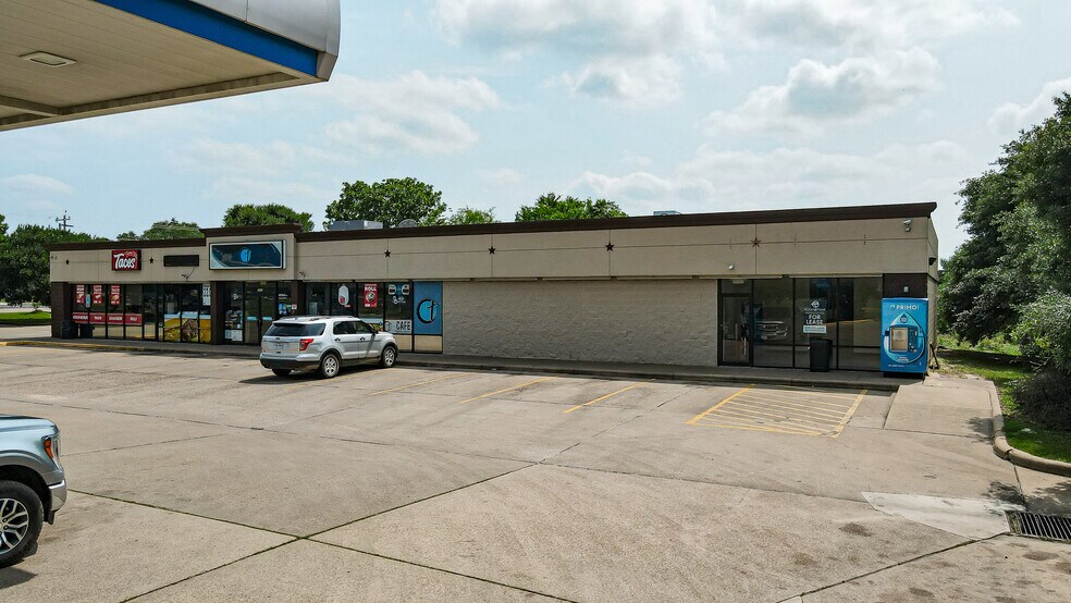 More Photos Of 2000 Fm 158 Rd, College Station Service Station For Lease