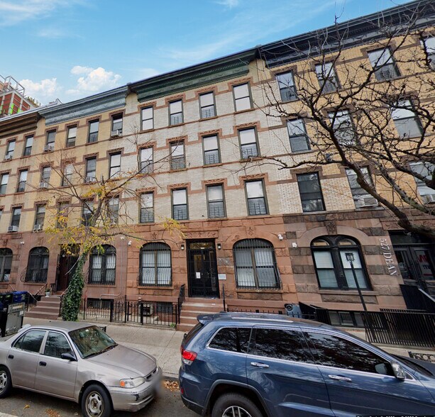 More Photos Of , Brooklyn Unknown For Sale