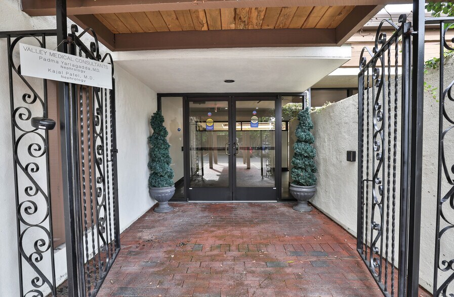 More Photos Of 2504 Samaritan Dr, San Jose Medical For Lease