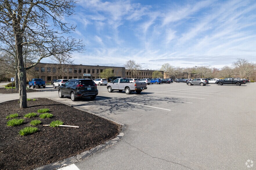 More Photos Of 22 Cotton Rd, Nashua Research And Development For Lease