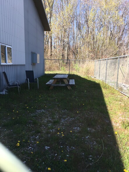 More Photos Of 6263 Taft Rd, Syracuse Warehouse For Lease