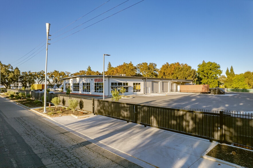 More Photos Of 1635 Cebrian St, West Sacramento General Retail For Sale