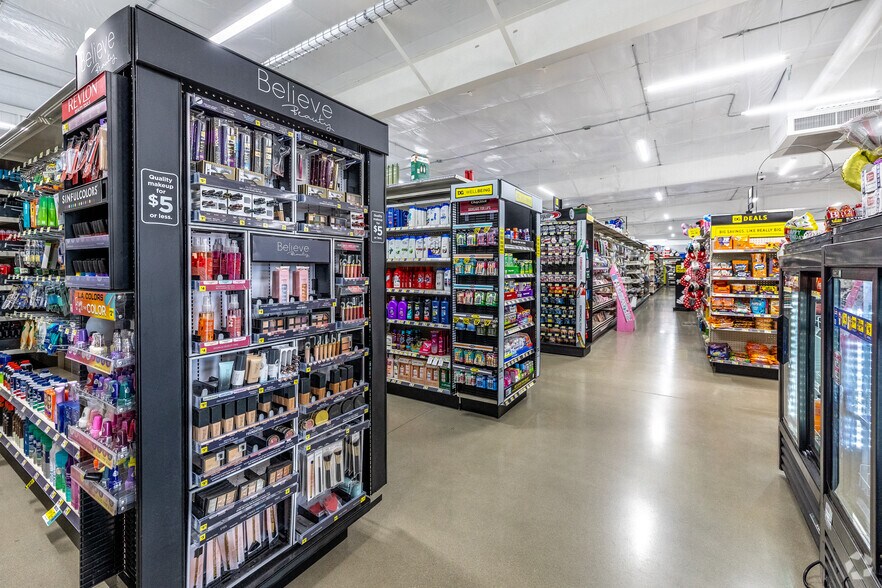 More Photos Of 113 E Main Ave, Rockford Convenience Store For Sale