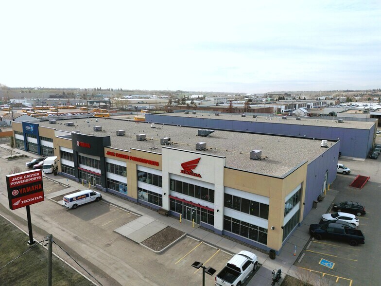 More Photos Of 620-630 46 Av NE, Calgary Warehouse For Lease