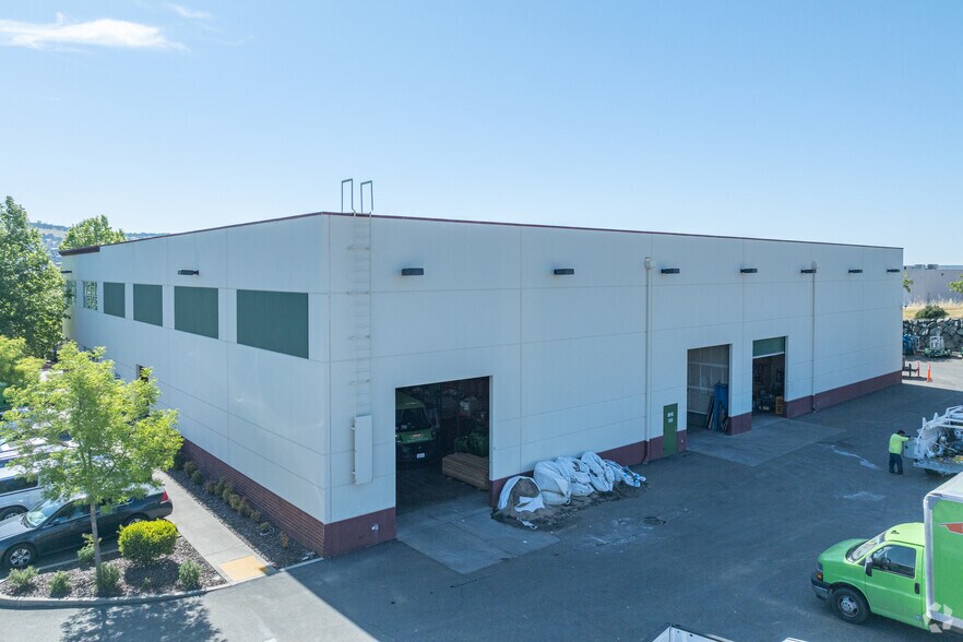 More Photos Of 4821 Golden Foothill Pky, El Dorado Hills Light Distribution For Lease