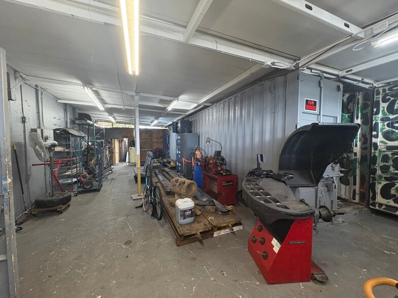 More Photos Of 6201 Pembroke Rd, Miramar Auto Repair For Sale