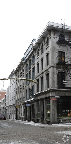 More Photos Of 105 Rue Saint-Paul O, Montréal Office For Lease