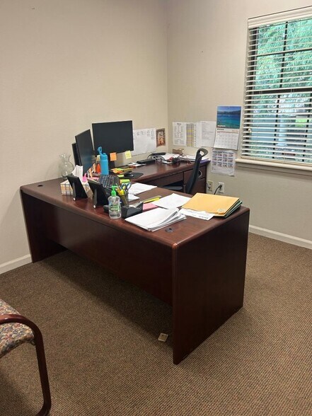 More Photos Of 2822 Oneal Ln, Baton Rouge Office For Sale