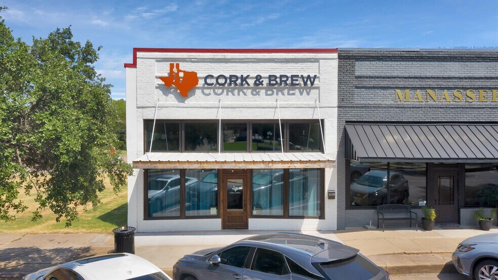 More Photos Of 1136 Main St, Commerce General Retail For Sale