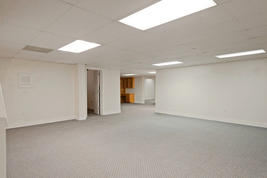 More Photos Of 10674 Wall Triana Hwy, Toney Hospitality For Sale