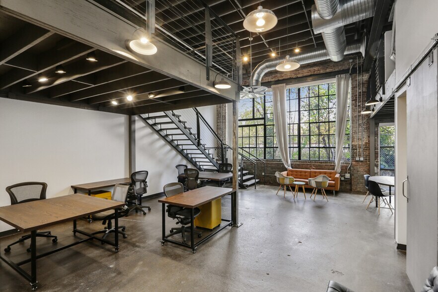 More Photos Of 949 W Marietta St NW, Atlanta Office For Lease