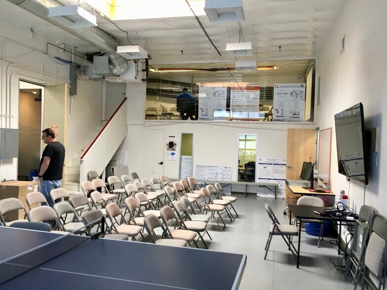 More Photos Of 2181 Park Blvd, Palo Alto Office For Lease