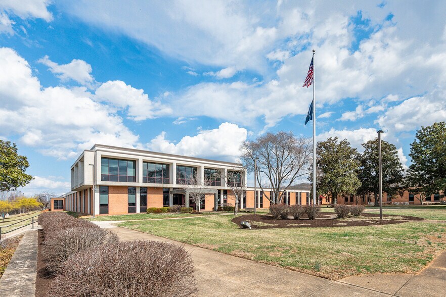 Primary Photo Of 3100 Albert Lankford Dr, Lynchburg Flex For Sale