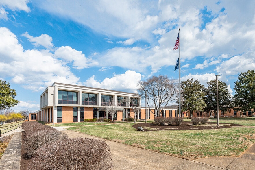 Primary Photo Of 3100 Albert Lankford Dr, Lynchburg Flex For Sale