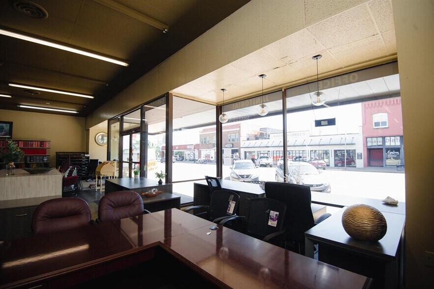 More Photos Of 616 S Main St, Stillwater General Retail For Sale