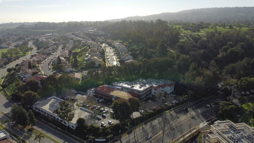 More Photos Of 25550 Hawthorne Blvd, Torrance Medical For Lease