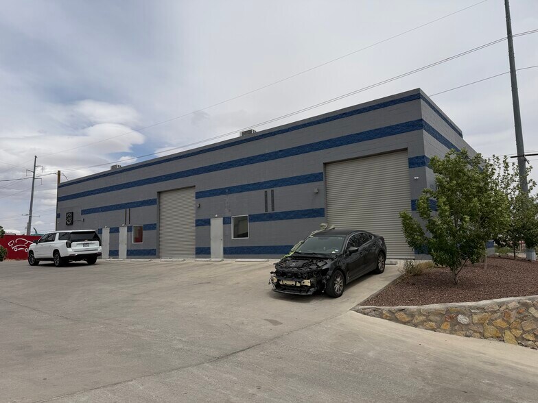 More Photos Of 4200 Dyer St, El Paso Freestanding For Sale