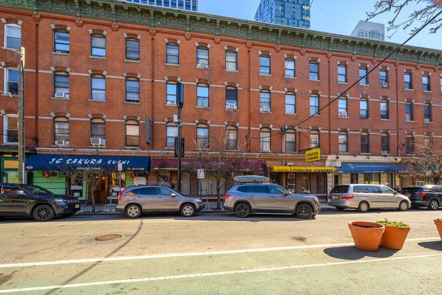 More Photos Of 358 Grove St, Jersey City Storefront Retail Residential For Lease