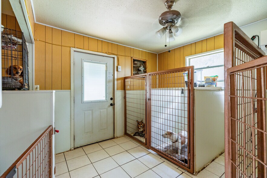 More Photos Of 2230 Nancy St, Alvin Specialty For Sale