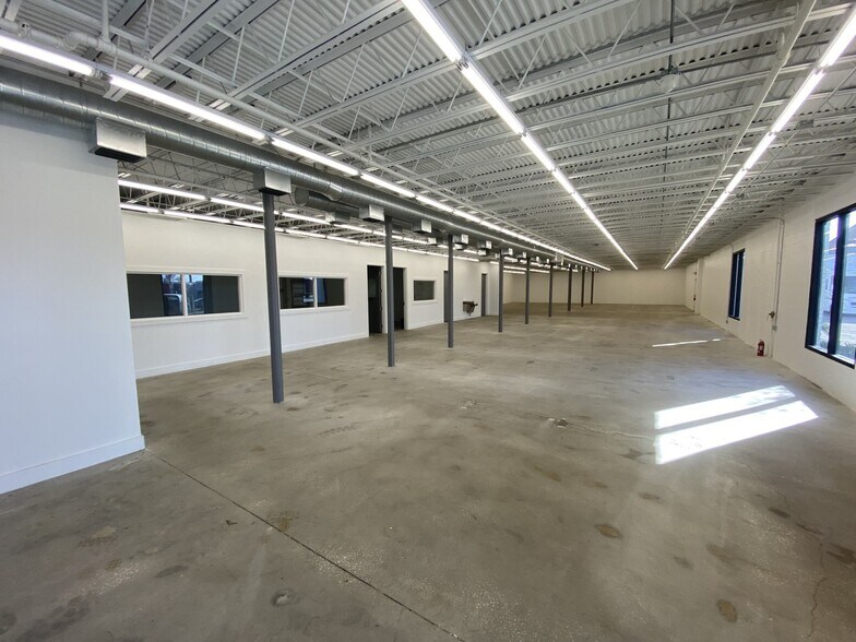 More Photos Of 4310 E Broadway Ave, Tampa Light Distribution For Lease