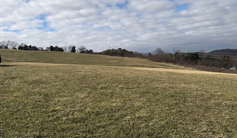 More Photos Of 725 W Highway 25 70, Dandridge Industrial For Sale