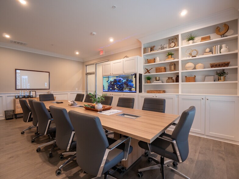 More Photos Of 3957 S Main St, Acworth Office For Sale