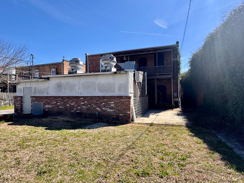 More Photos Of 2720 Cleveland St, Elloree Storefront Retail Residential For Sale