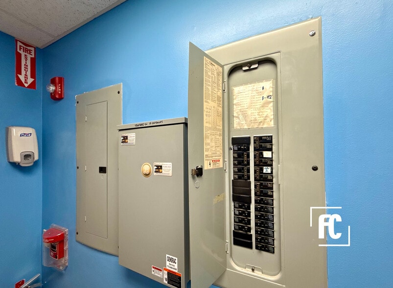 More Photos Of 310 SW Ocean Blvd, Stuart Medical For Sale