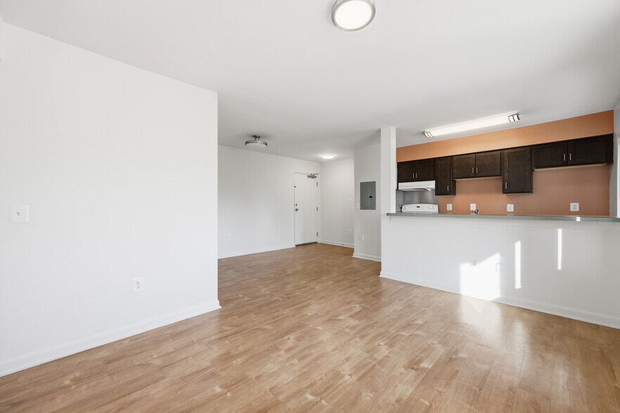 More Photos Of 5010 Southern Ave SE, Washington Apartments For Sale