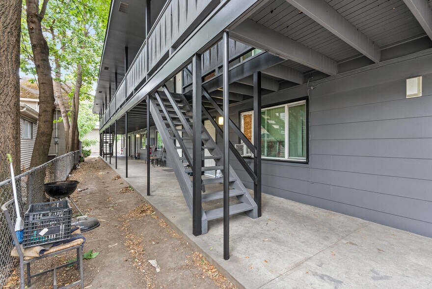 More Photos Of 943 E Augusta Ave, Spokane Apartments For Sale