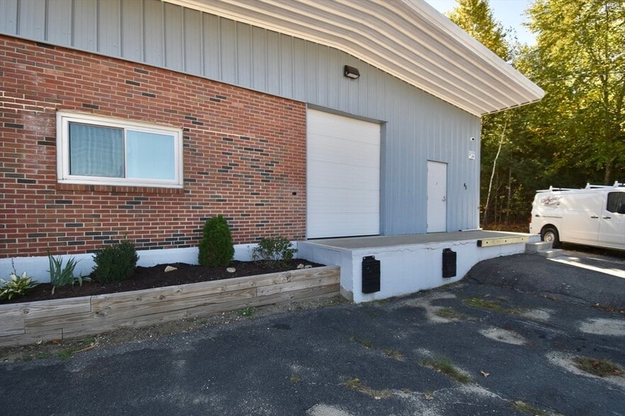 More Photos Of 45 Bethany Rd, Monson Manufacturing For Sale