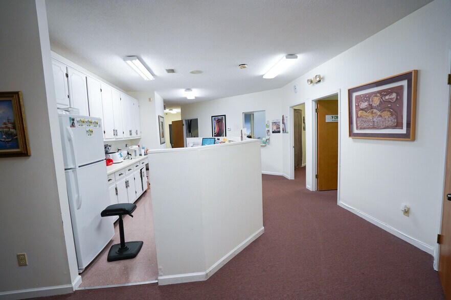 More Photos Of 2950 Stone Hogan Connector Rd SW, Atlanta Medical For Sale